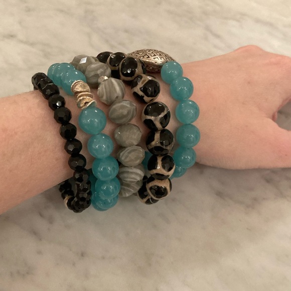 🔸NWT🔸 Gemstone Beaded Bracelet Set - Picture 7 of 16